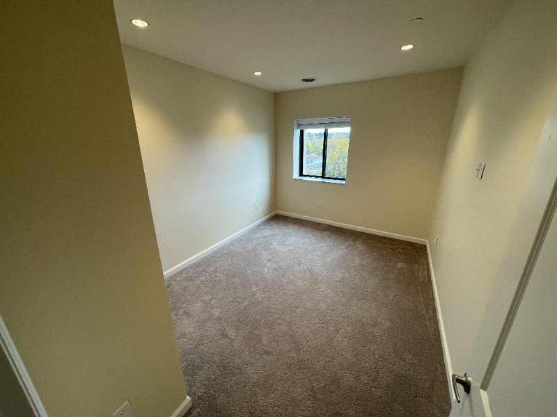 192 Erie Blvd #707 - Photo 4 of 9