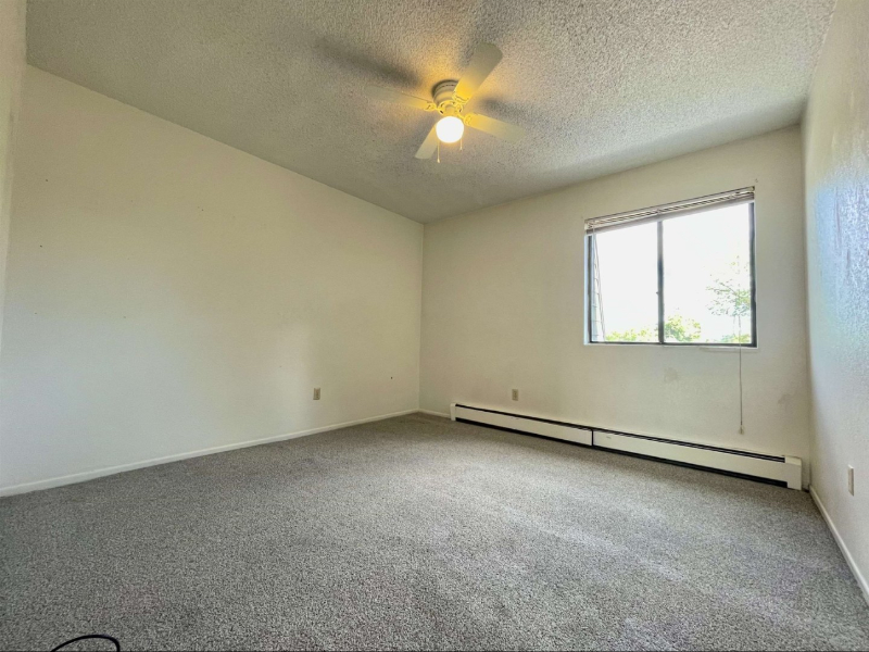 1140 Walnut Ave #5 - Photo 5 of 8