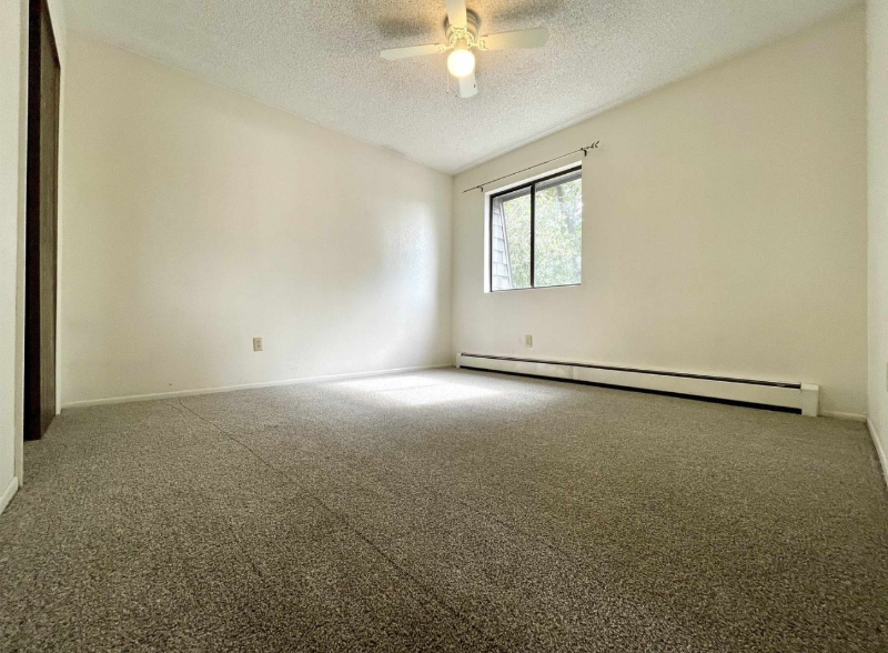 1140 Walnut Ave #5 - Photo 6 of 8