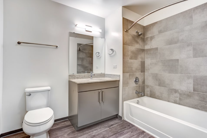 2354 N California Ave - Photo 5 of 10