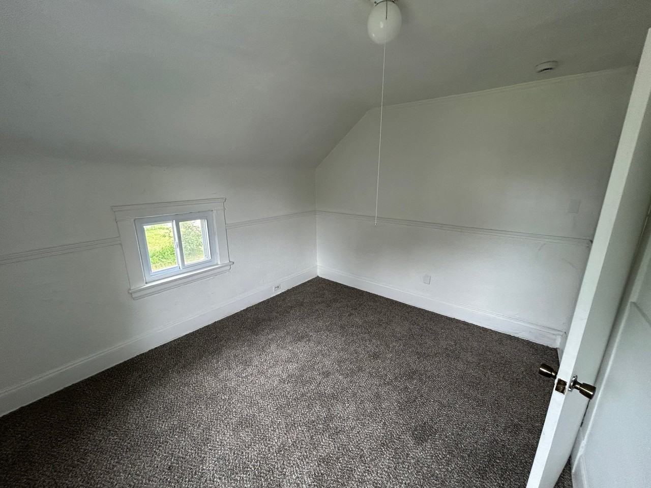 13602 Horner Ave - Photo 2 of 32