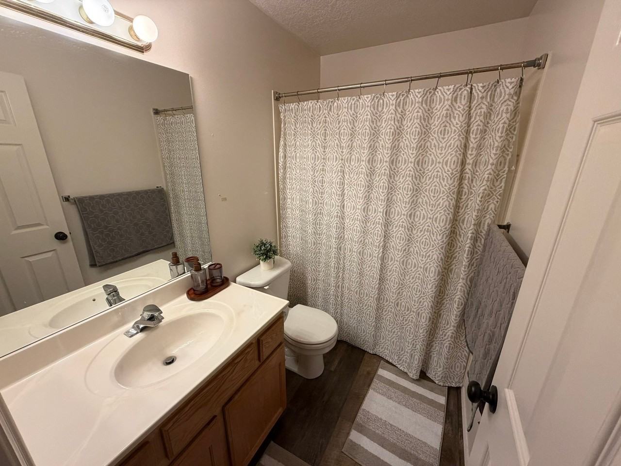 5572 Sw - Photo 4 of 8