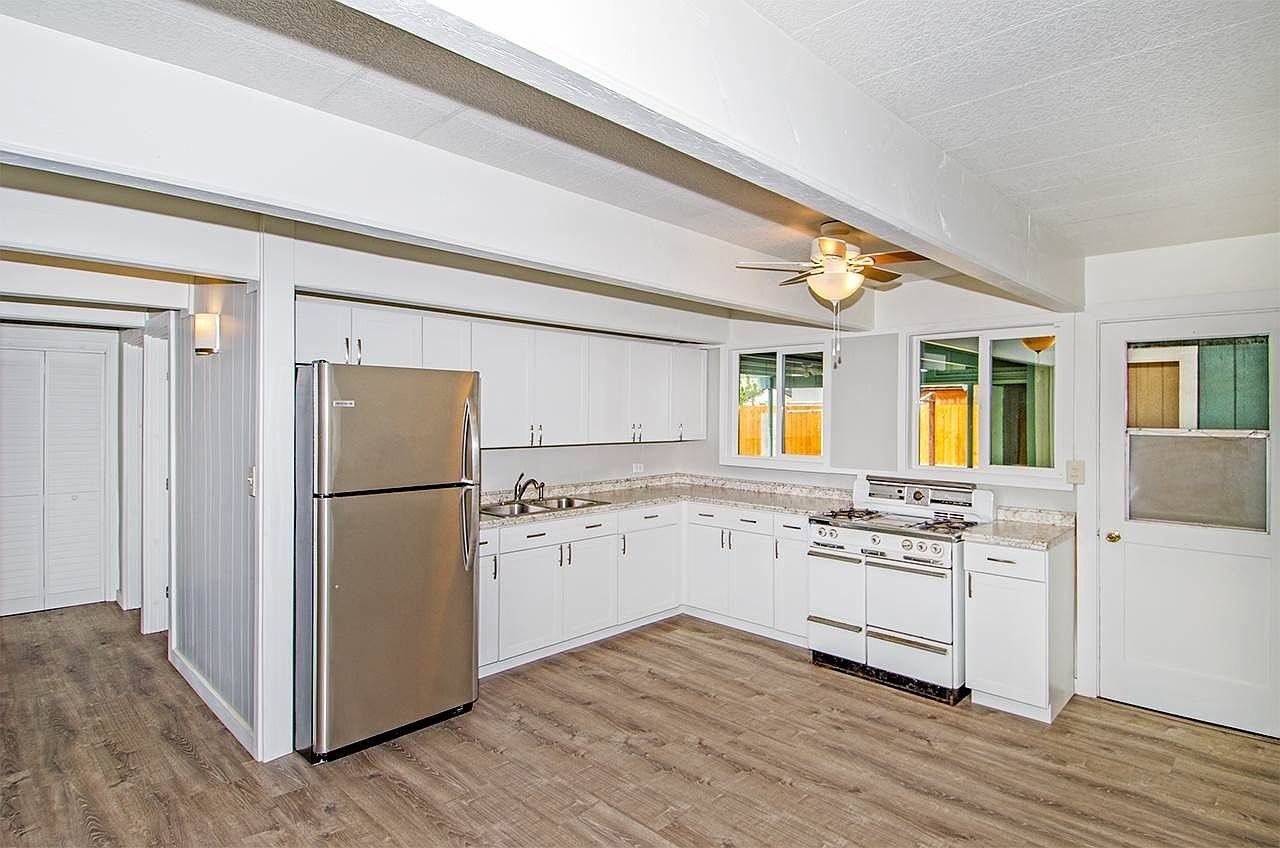 218 Holua Dr - Photo 4 of 18