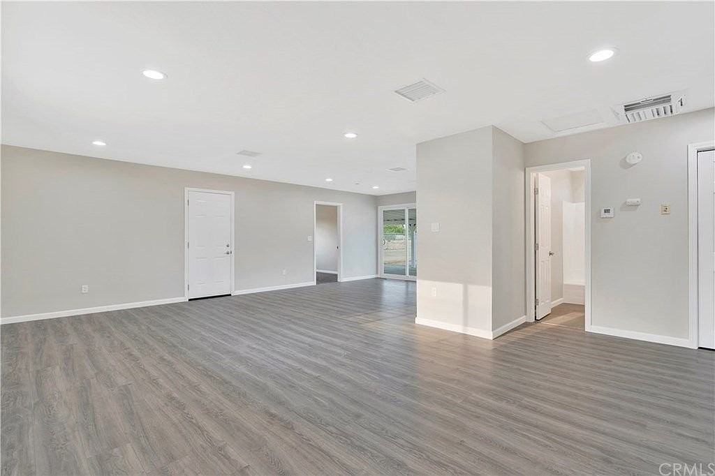 11044 Kiowa Rd - Photo 4 of 19