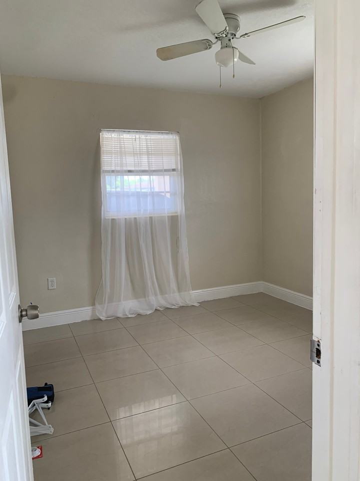 11800 Sw 185th St - Photo 7 of 12