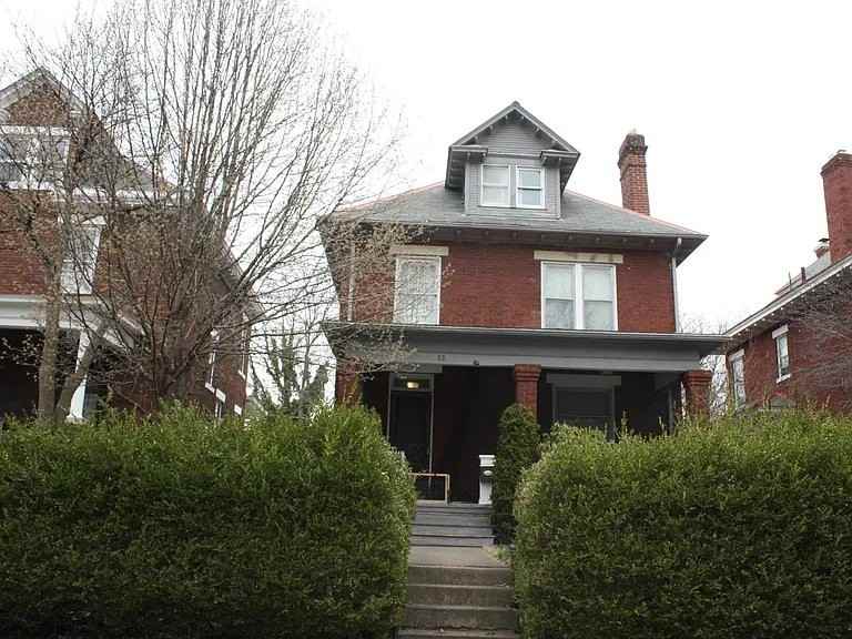 68 E Oakland Ave - Photo 2 of 5
