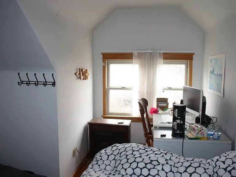 68 E Oakland Ave - Photo 4 of 5