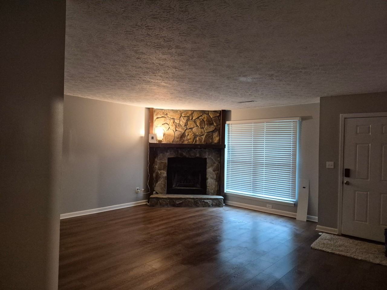 7043 Hania Dr - Photo 3 of 10
