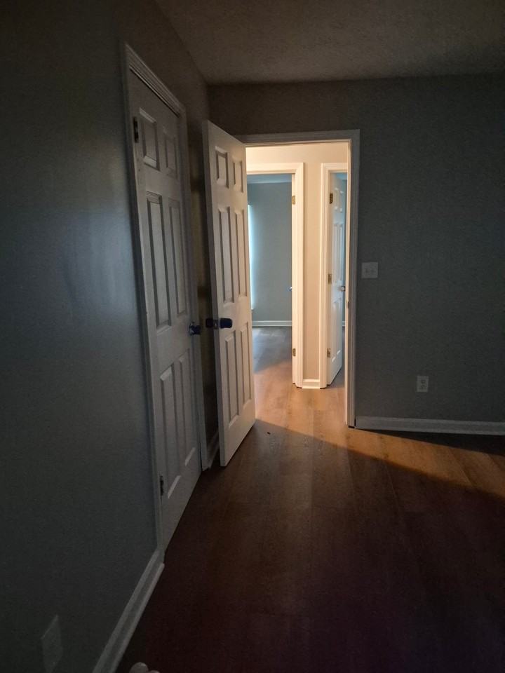 7043 Hania Dr - Photo 5 of 10