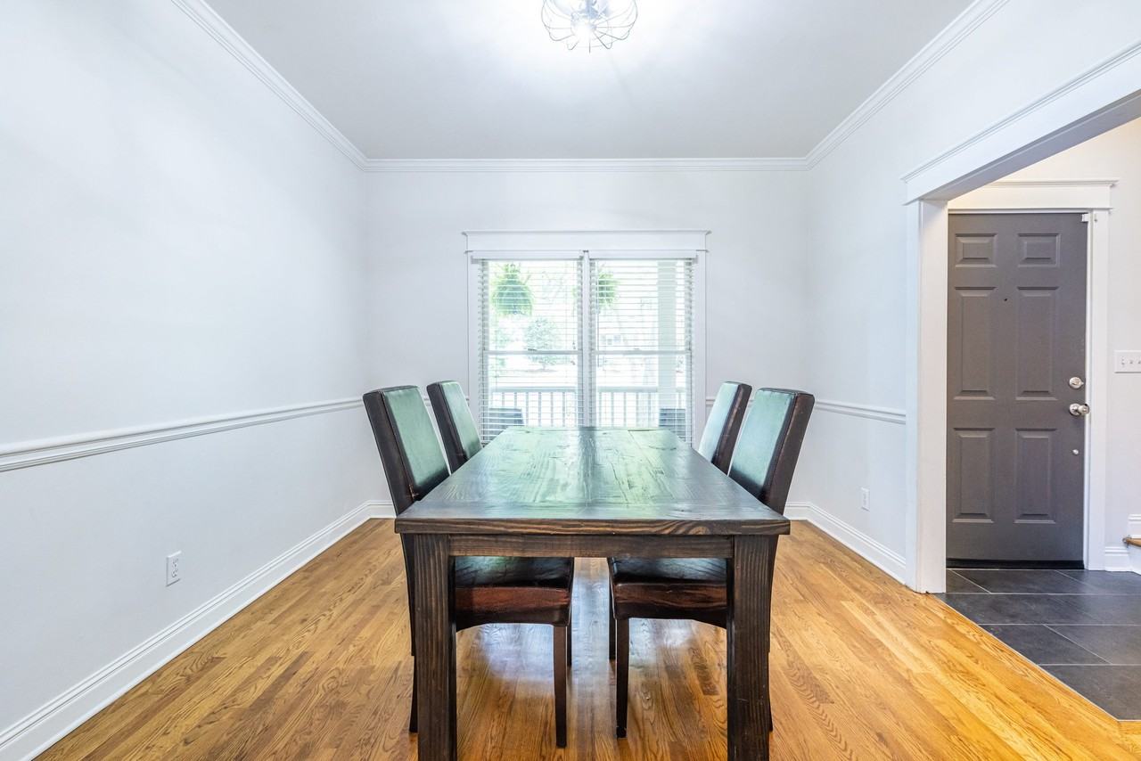 445 Loomis Ave Se - Photo 6 of 17