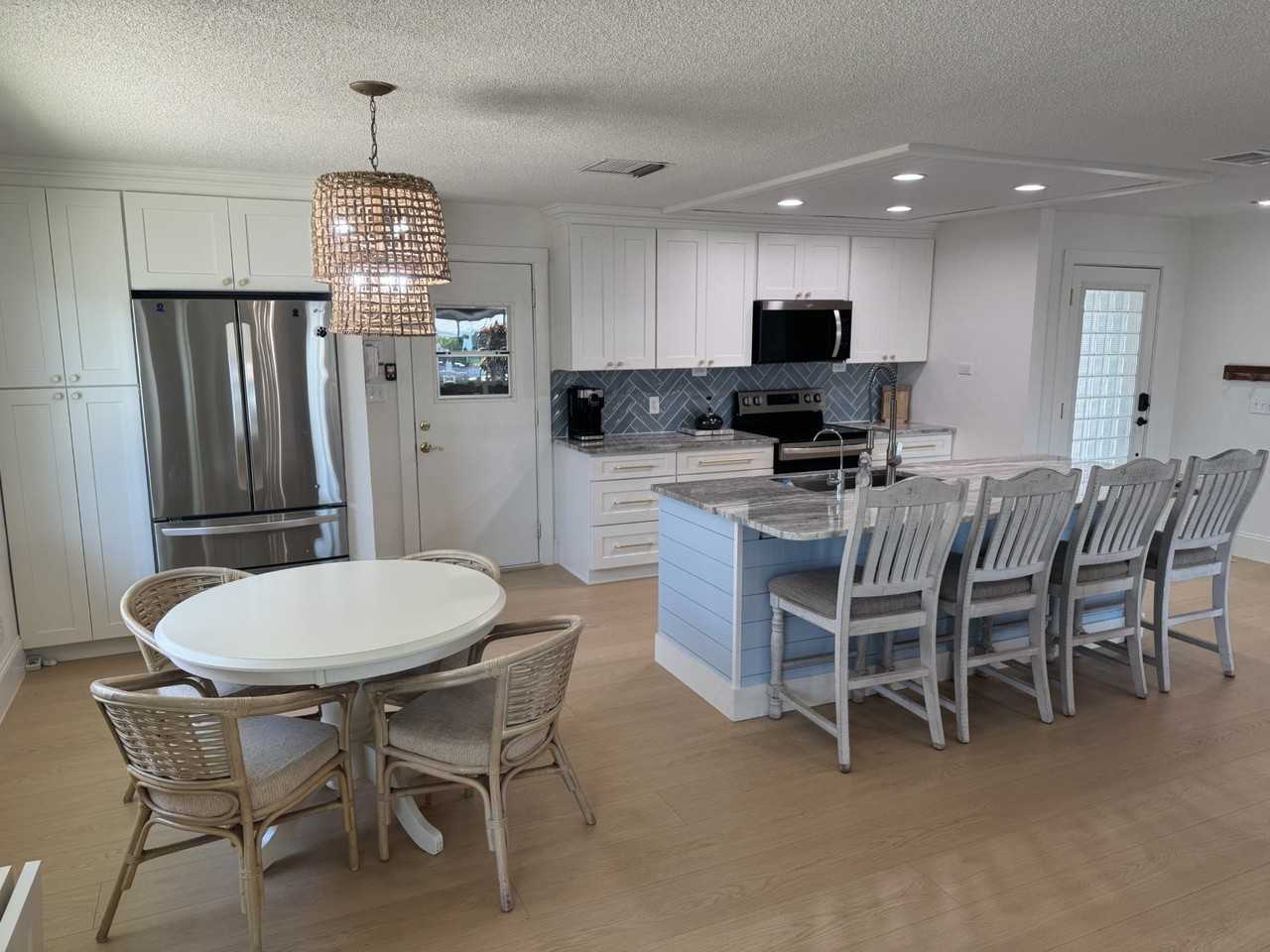 4925 Forecastle Dr - Photo 5 of 19