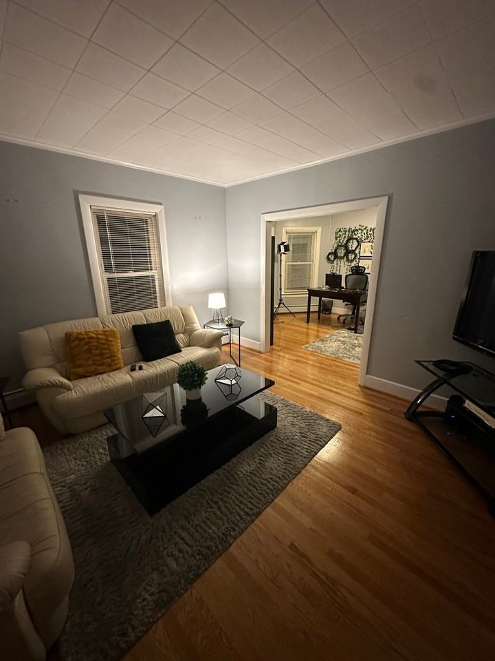 23 Airlie St #1 - Photo 6 of 20