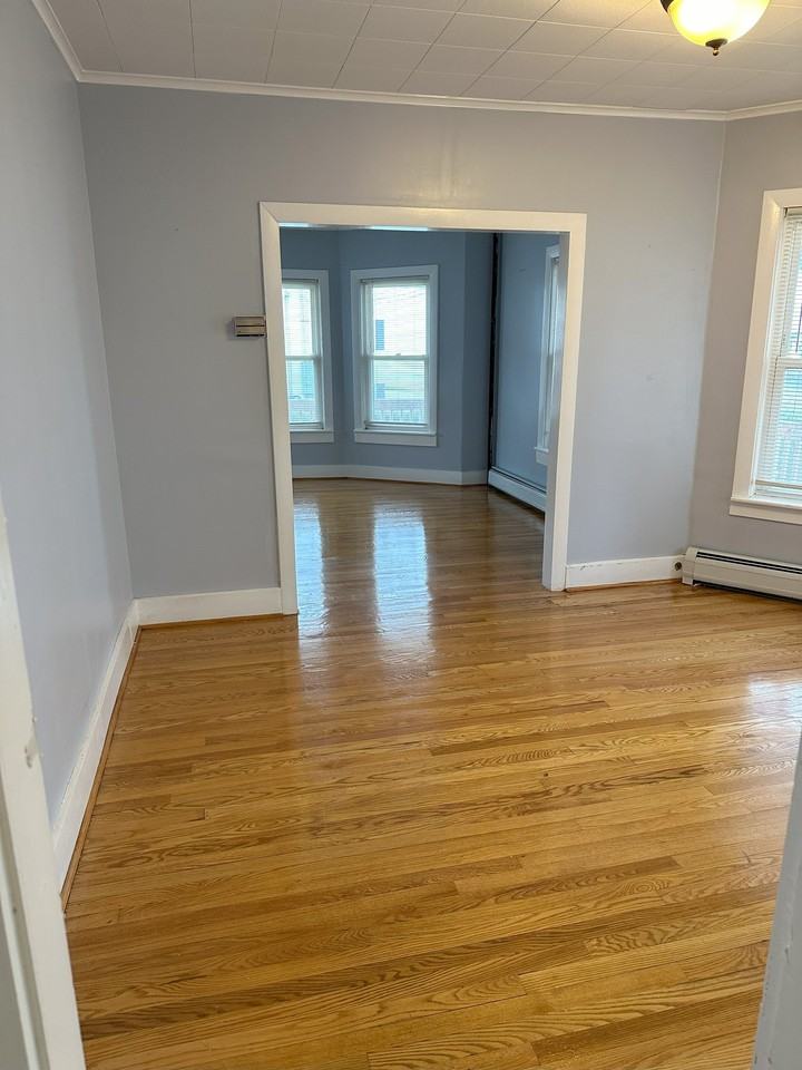 23 Airlie St #1 - Photo 7 of 20