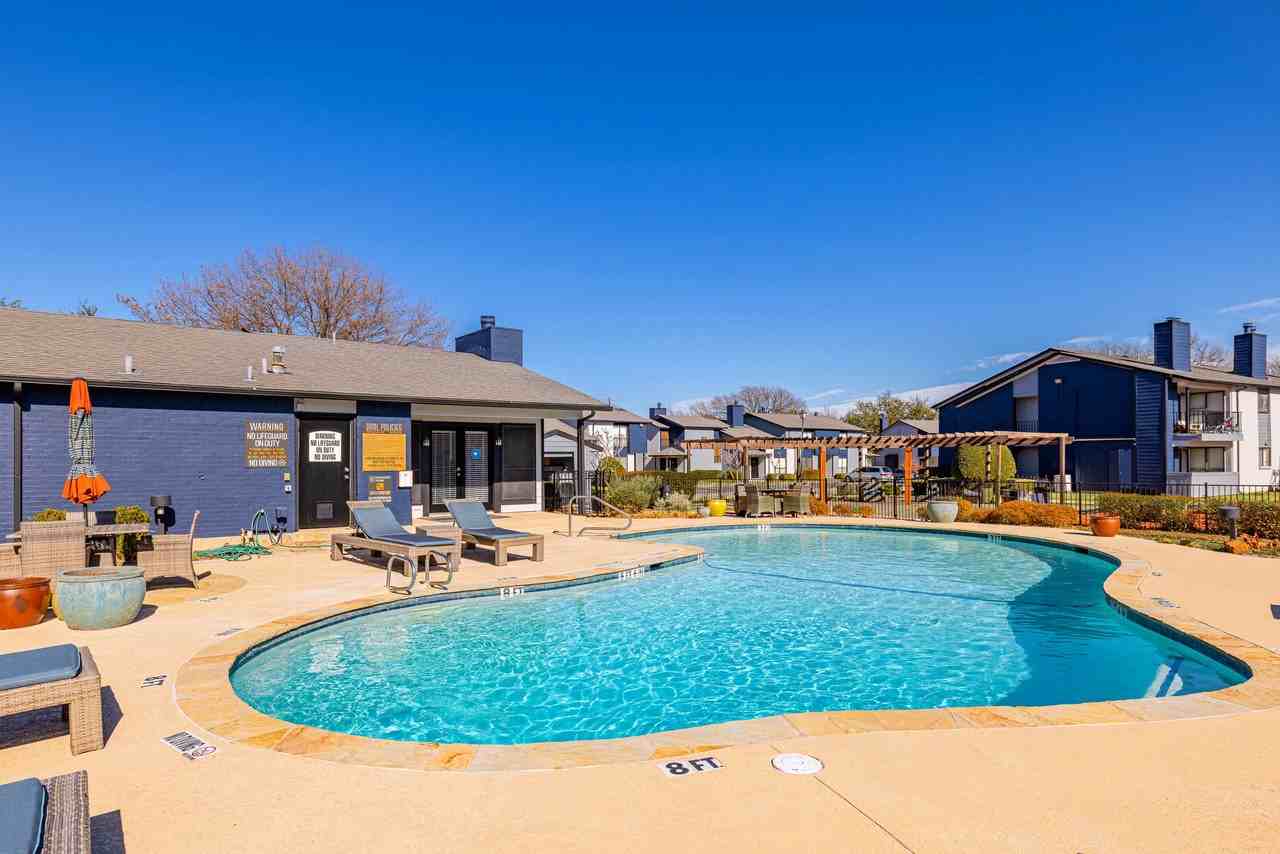 Prestonwood Apartments Homes - Photo 5 of 28
