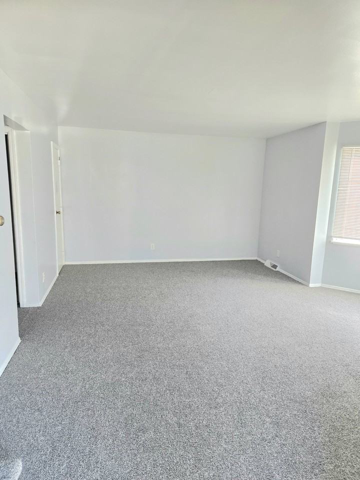 7035 Paxton Rd - Photo 5 of 20