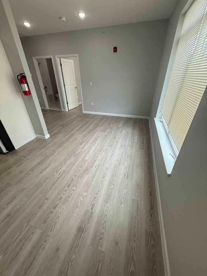 117 Hamilton Ave #302 - Photo 4 of 12