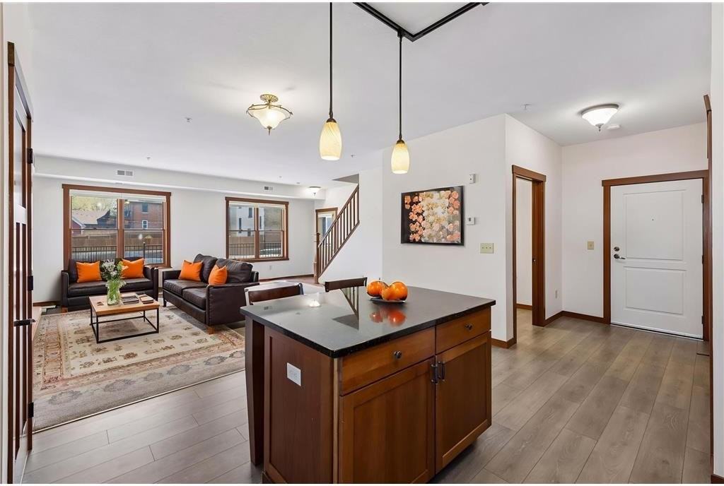 625 Dayton Ave #4 - Photo 3 of 16