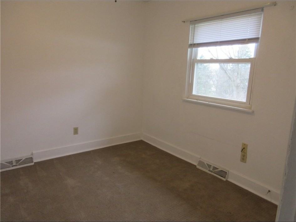346 Mount Vernon Dr #B - Photo 5 of 6