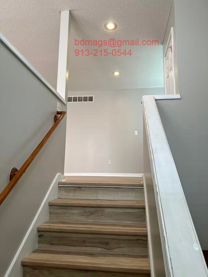 3205 N 103rd Ter - Photo 2 of 16