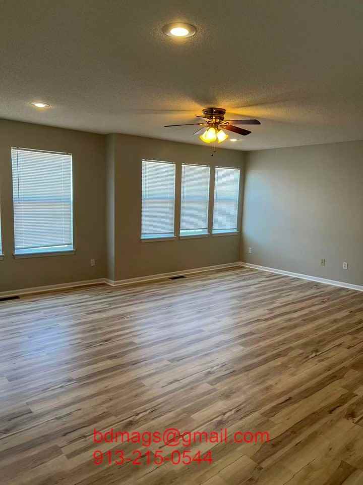 3205 N 103rd Ter - Photo 6 of 16
