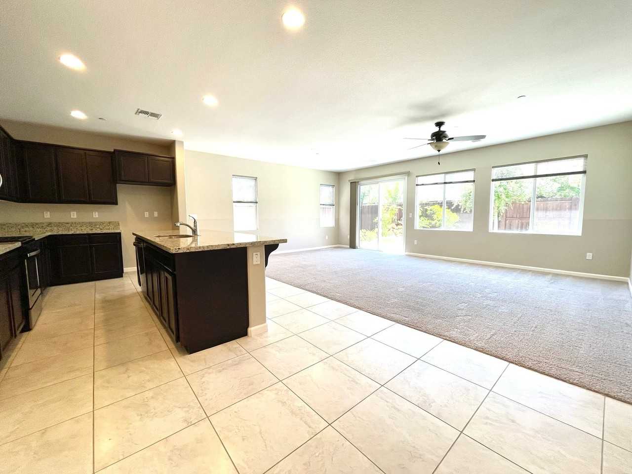 1726 Jones St - Photo 2 of 7