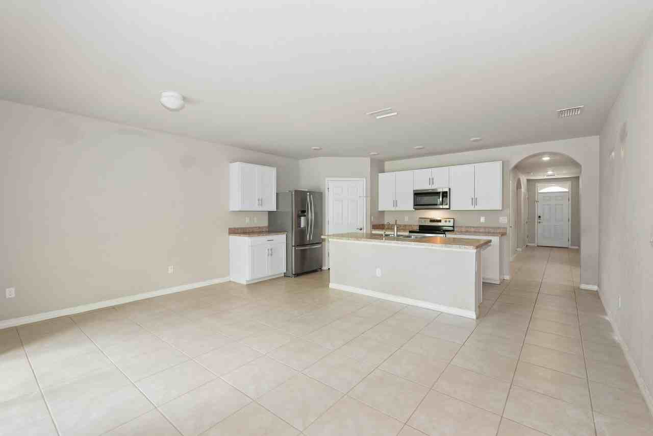 20550 Charles St - Photo 2 of 20