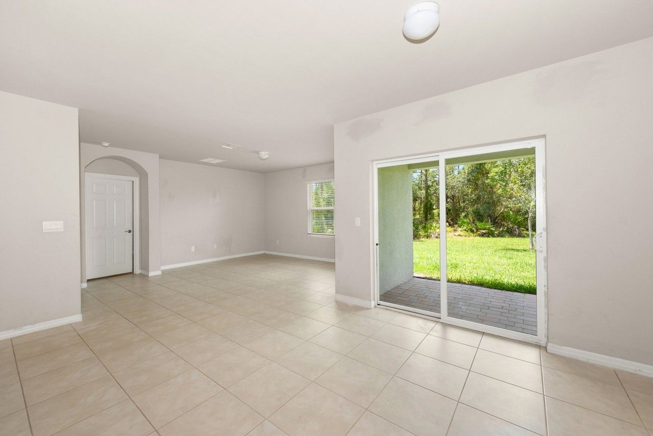 20550 Charles St - Photo 7 of 20