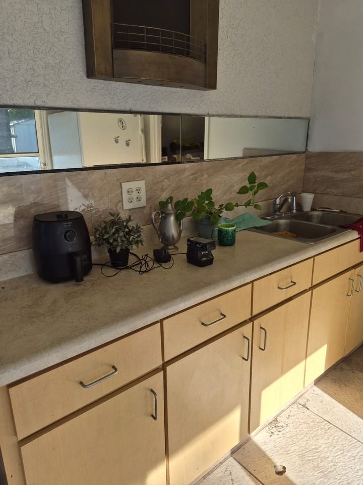6908 N Oregon Ave - Photo 6 of 19