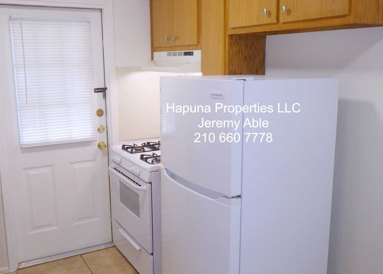 313 Tarasco Dr #313 - Photo 2 of 11