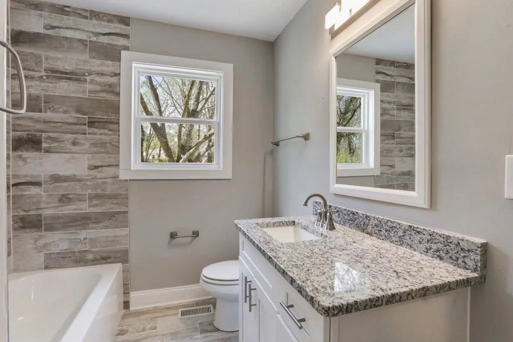 2561 Sylvan Rd - Photo 6 of 8