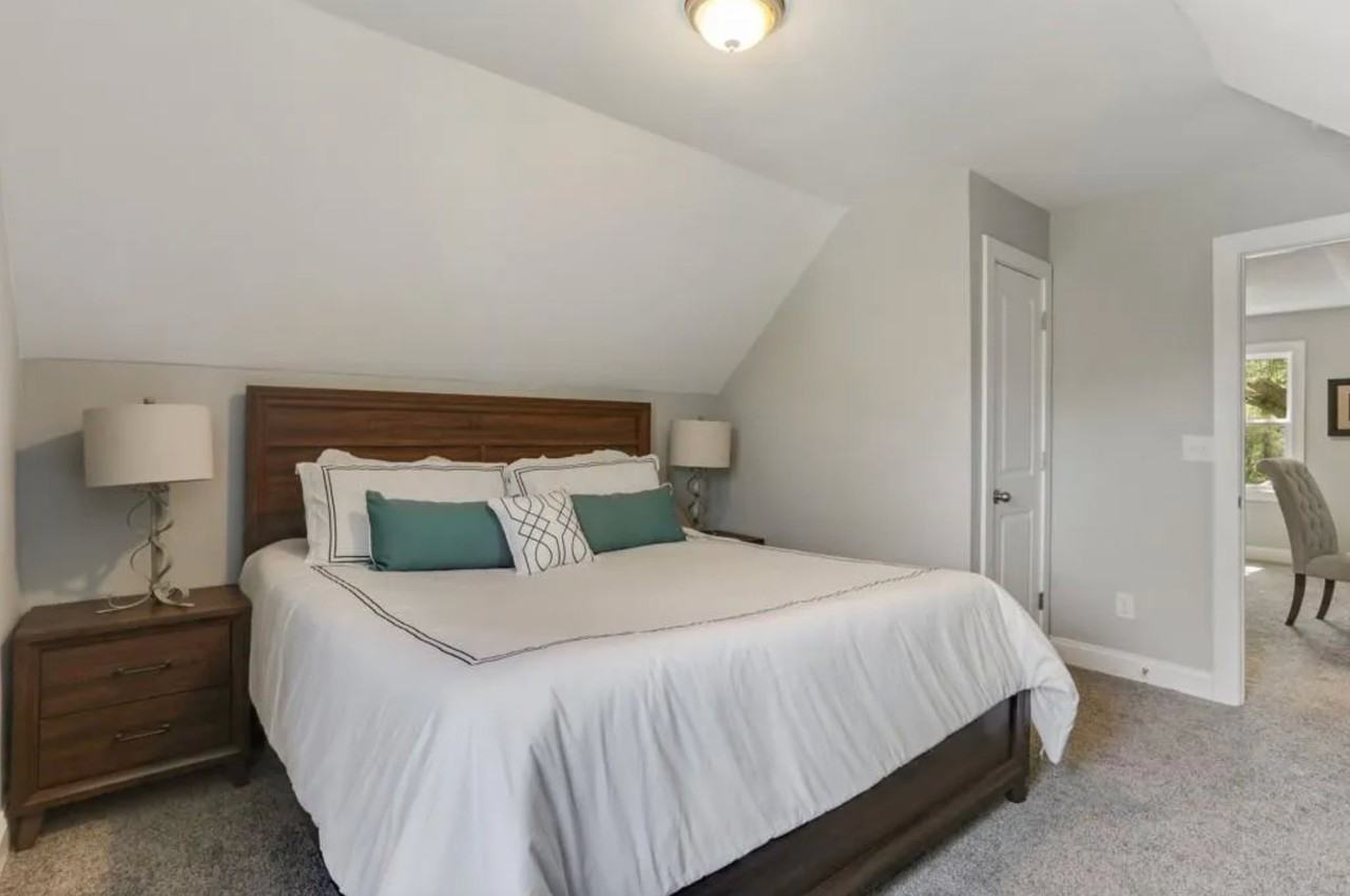 2561 Sylvan Rd - Photo 7 of 8