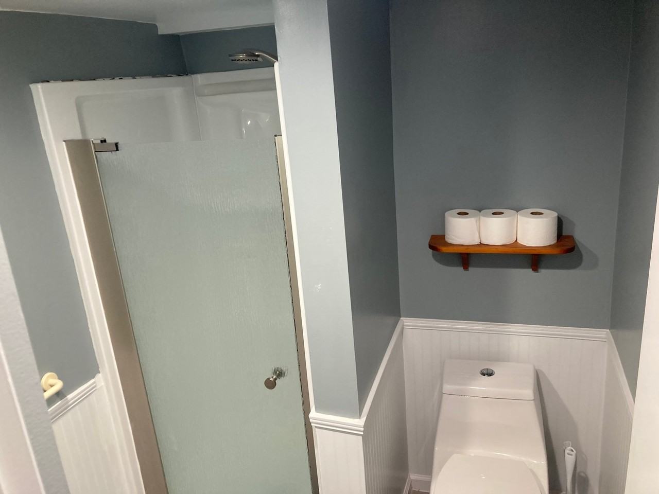 920 Hardimont Rd - Photo 4 of 16