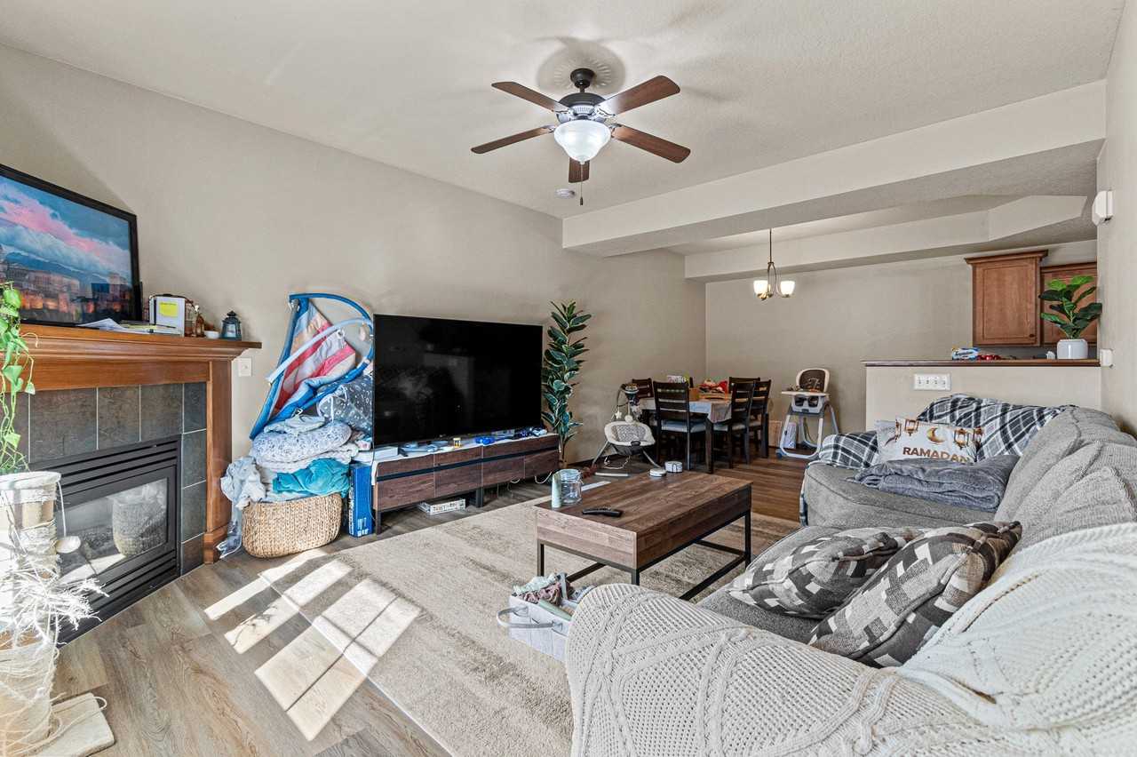 1554 Burr Dr - Photo 3 of 18