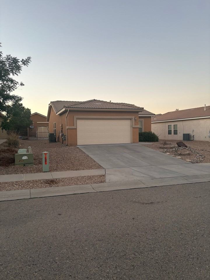 3331 Prairie Rdg - Photo 3 of 10