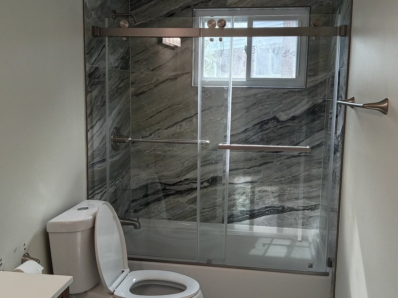 2910 Fenimore Rd - Photo 4 of 8