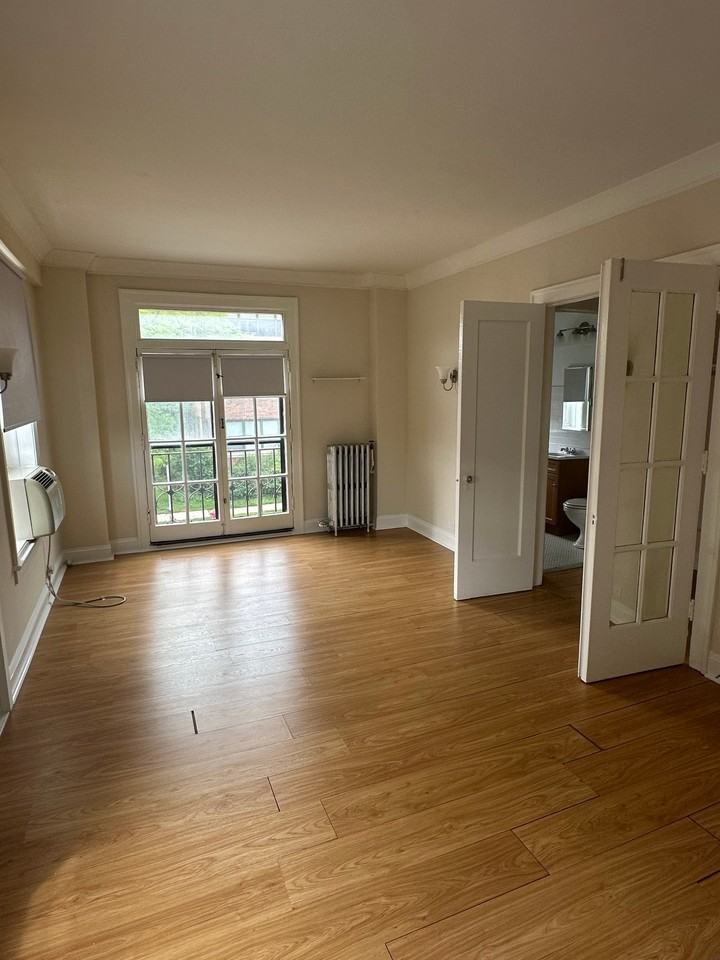 825 Main St #204 - Photo 3 of 7