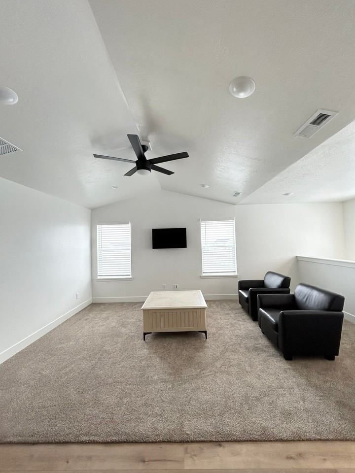 3396 Sw #1 - Photo 2 of 7