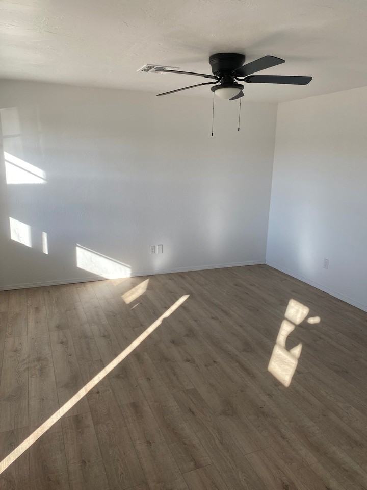 613 S 6th St - Photo 5 of 19