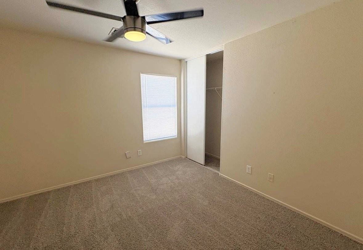 7374 W Palo Verde Dr - Photo 4 of 6