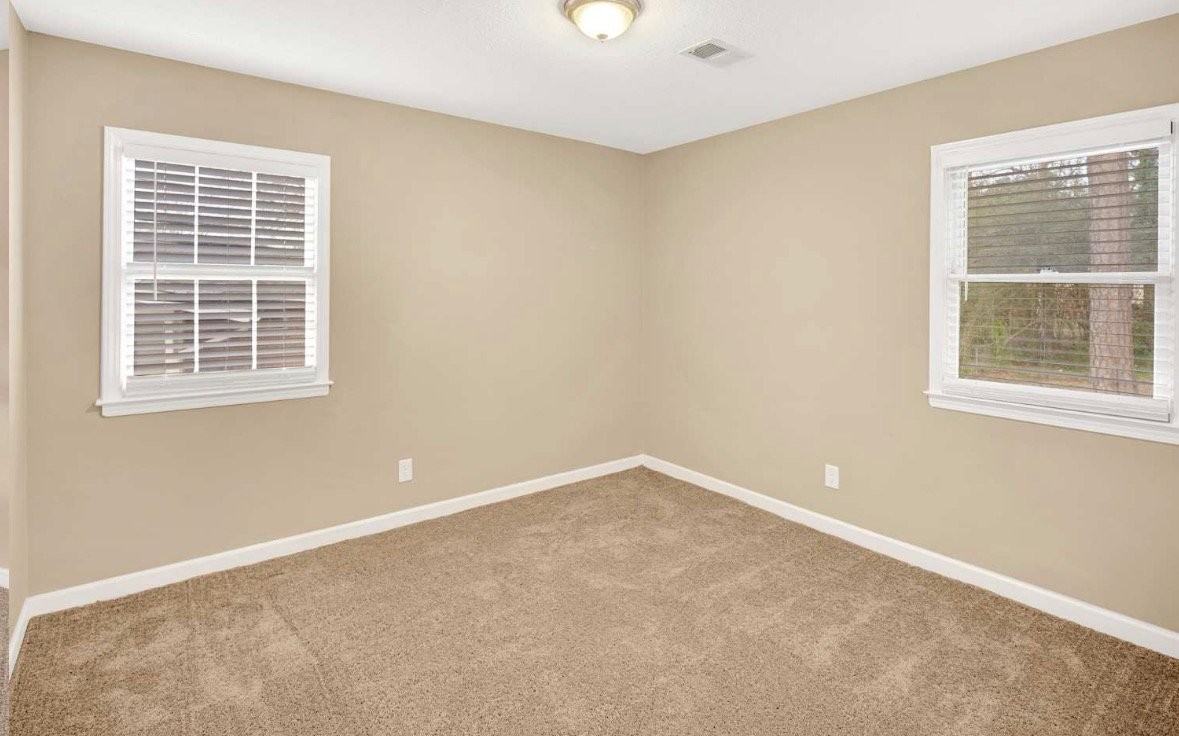 1224 Yuma St - Photo 6 of 10