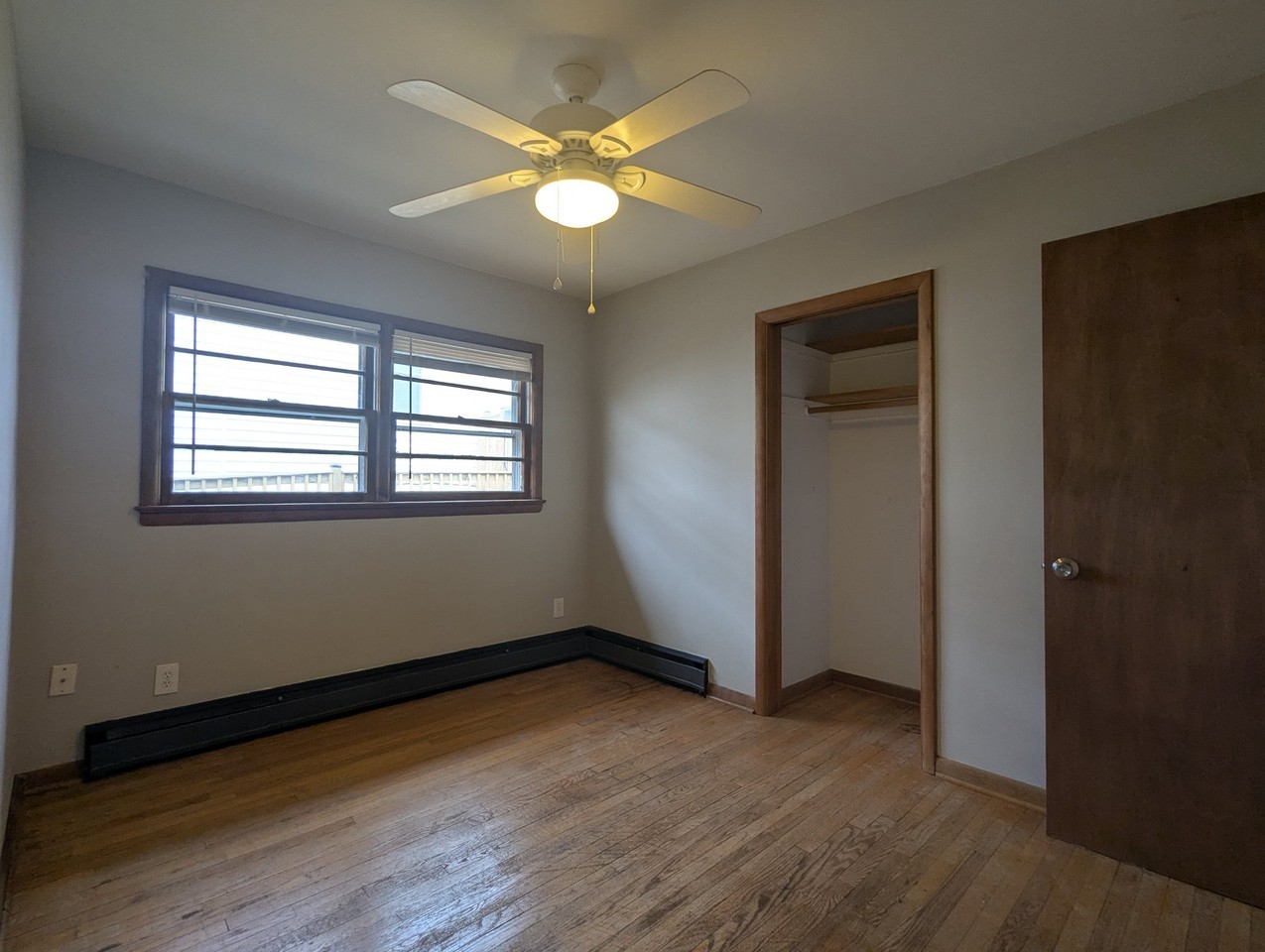 6903 Buchanan St - Photo 6 of 15