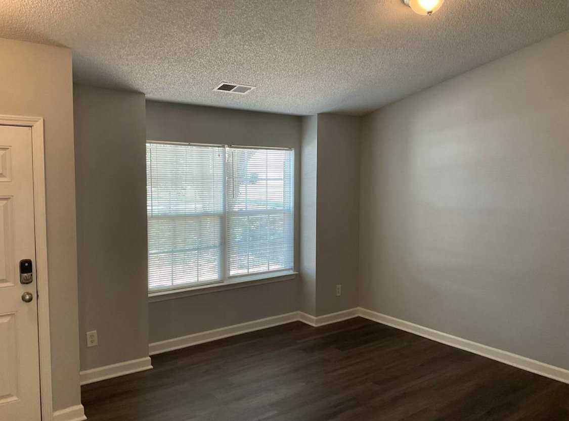 5527 Black Fox Ct - Photo 2 of 15