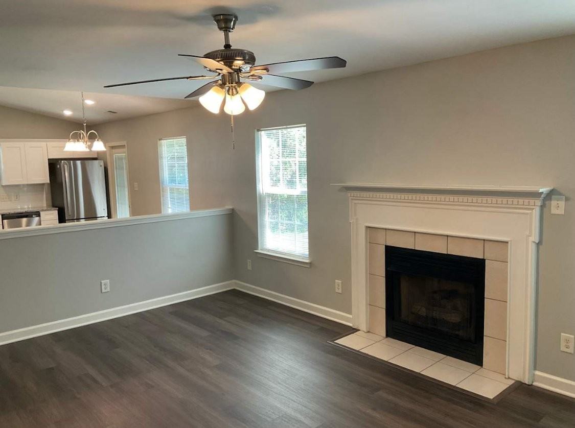 5527 Black Fox Ct - Photo 5 of 15