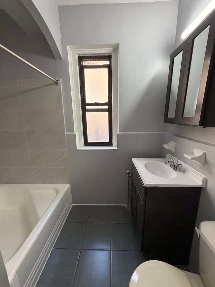 7 Chestnut St #3H - Photo 5 of 6