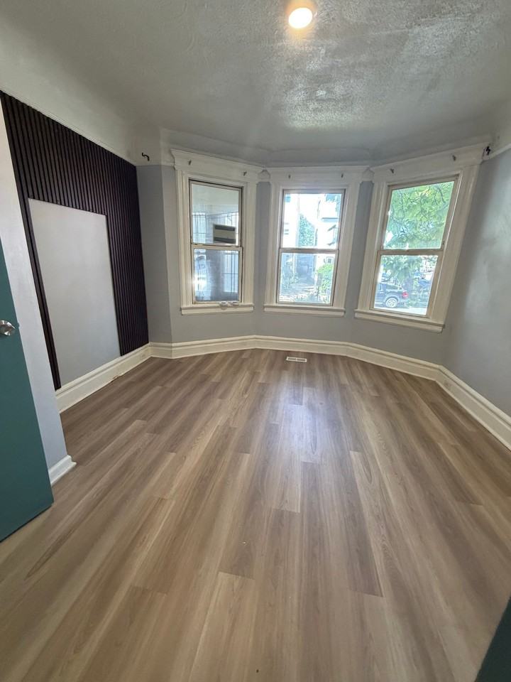 27 Linden Ave #1 - Photo 2 of 7