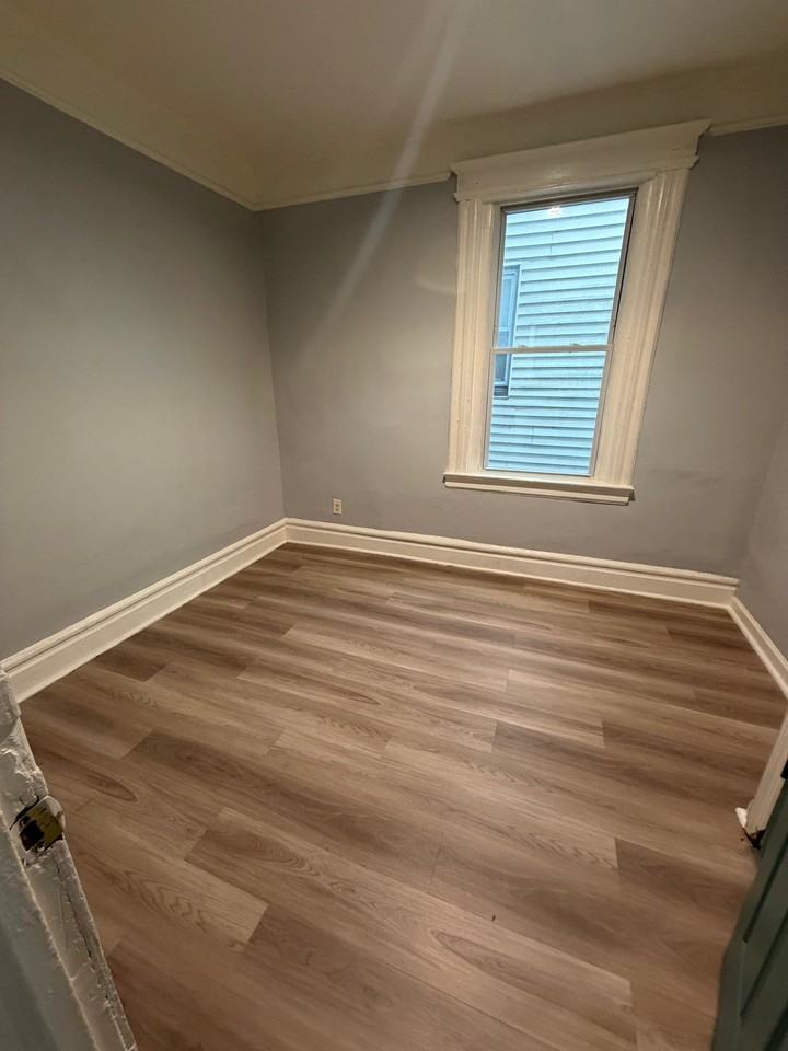 27 Linden Ave #1 - Photo 4 of 7
