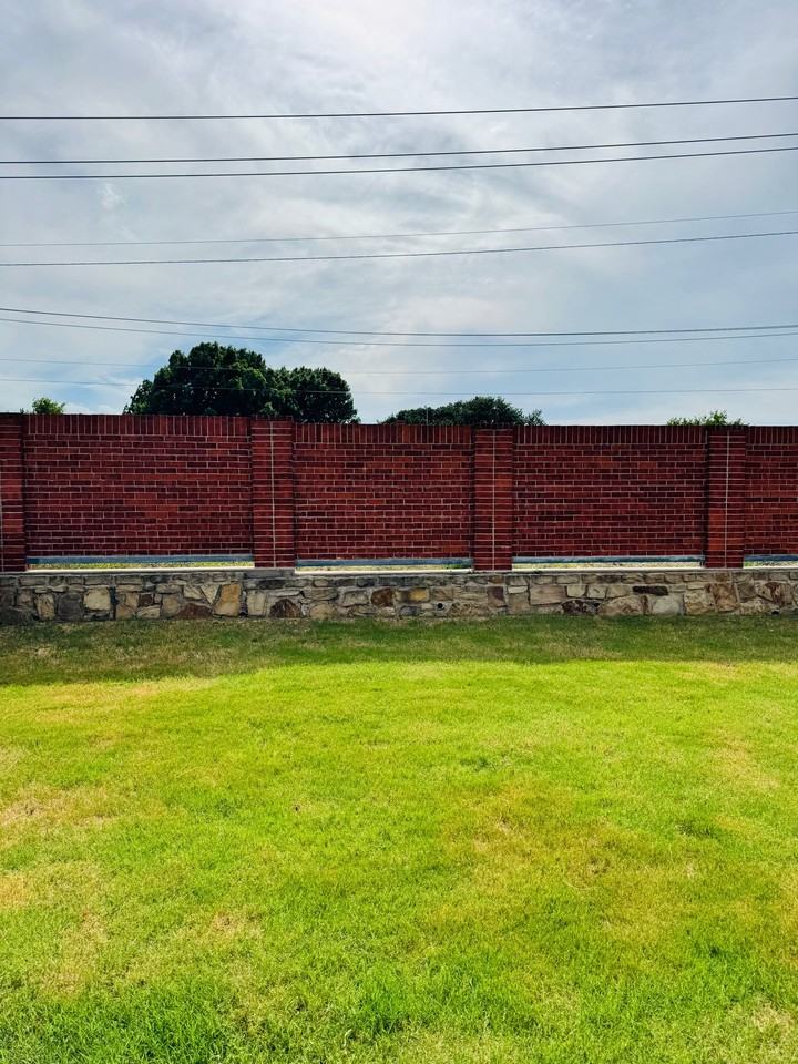 8113 Wildwest Dr - Photo 6 of 17