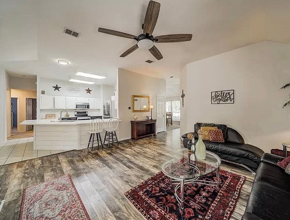 5558 Mesa Verde Ct - Photo 3 of 19