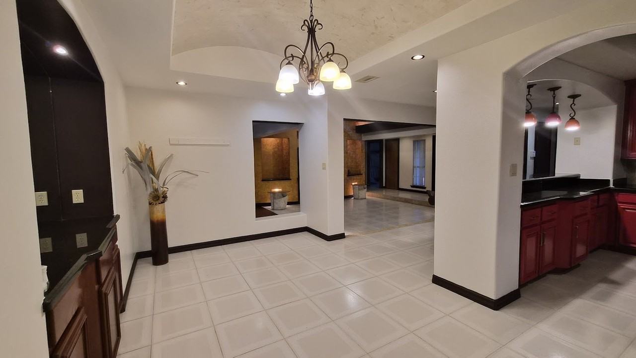1401 Oriole Ave - Photo 2 of 20