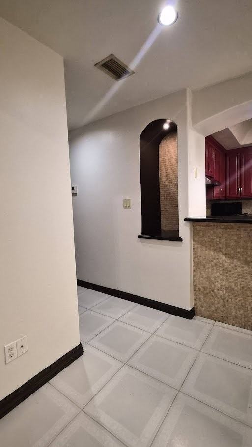 1401 Oriole Ave - Photo 7 of 20